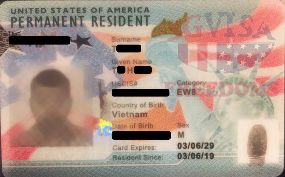 Thẻ xanh EB-3 và visa đi Mỹ - EB-3 là một trong những đường lối xin được thẻ xanh Mỹ thông qua việc xin visa. Hình ảnh liên quan sẽ cung cấp cho bạn những kiến thức và thông tin quan trọng về hồ sơ, các bước thủ tục và lịch trình. Hãy xem ngay để chuẩn bị tốt hơn cho kế hoạch đi Mỹ của mình.